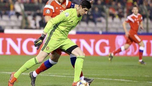 多少次为对手送上空门?库尔图瓦离谱失误集锦