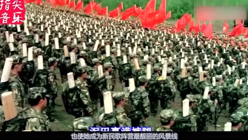 1个人2个话筒唱《为了谁》真是大开眼界,评委都震惊了!