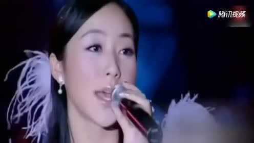 爱上伊人口罩_戴口罩的卡通图片