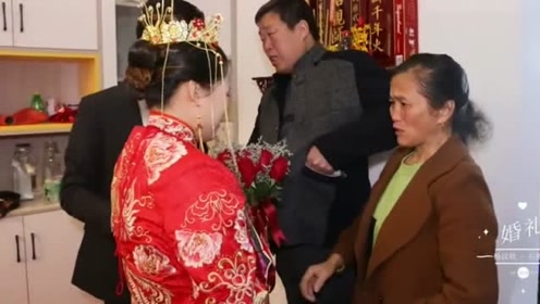 贵州二十岁姑娘嫁老板,彩礼要了五十万,猜爸爸陪嫁多少!
