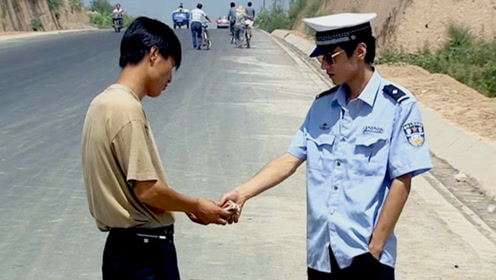 假扮警察生活 腾讯视频