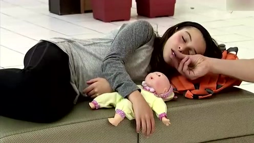 捏脚恶搞美女视频，捏脚恶搞美女视频大全