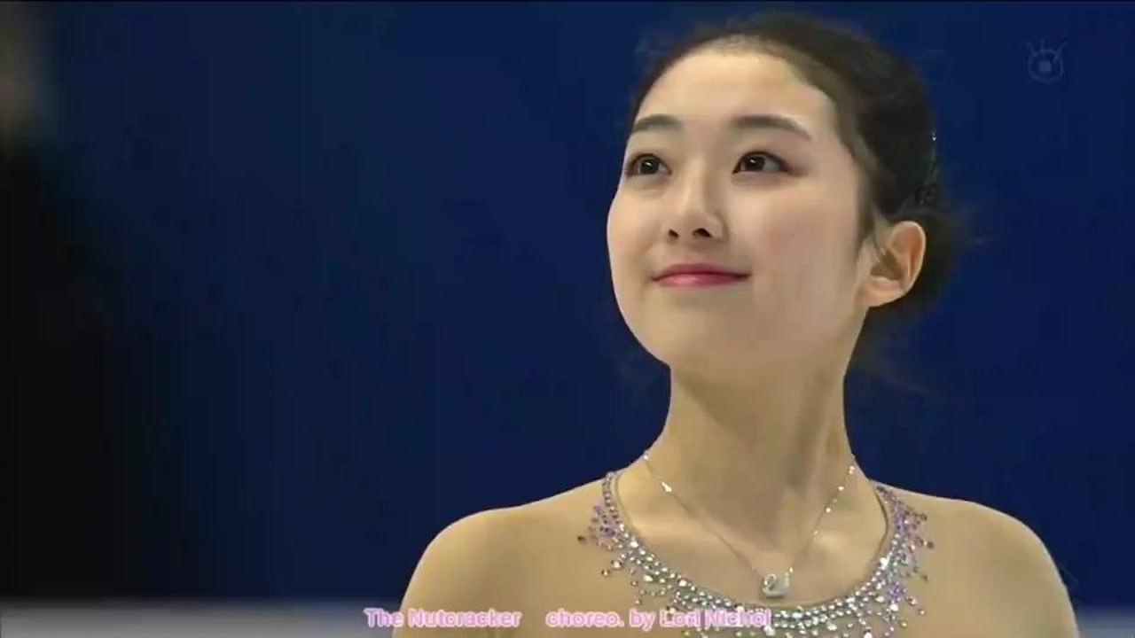 体育回顾:中国花样滑冰女神李子君:颜值与实力并存,可惜她22岁那年宣