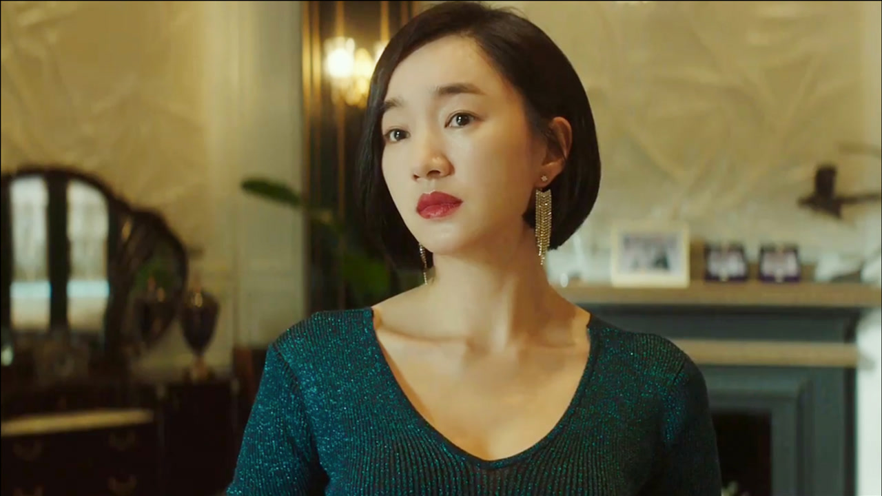 一部赤裸裸揭露韩国上流社会的电影,上流社会的女人喜欢什么样的男人?