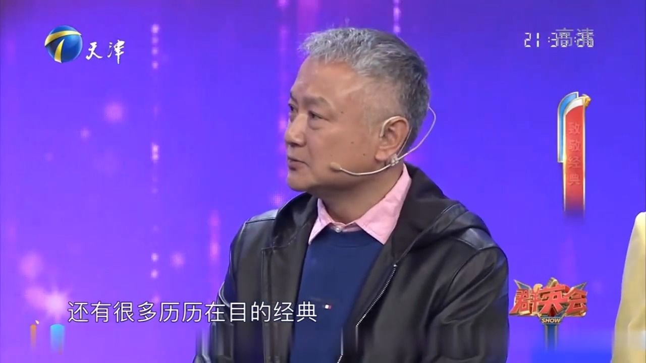 欧阳奋强登台,边唱边跳表演《燕舞》,回忆那个时代的经典