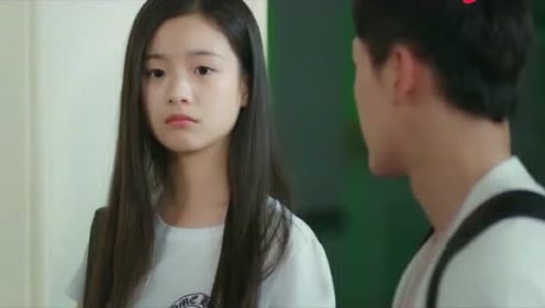 学李庚希这样穿,清新时尚有个性