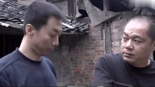 第二面:老实人可怜的样子,为了博取同情,啥事都干