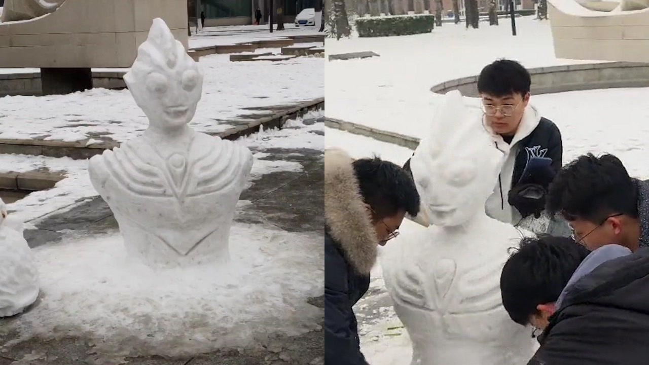 天津一高校学生堆出雪人奥特曼,细节满满,网友:腹肌都出来了