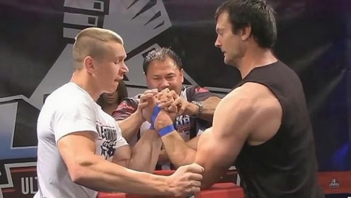 掰手腕:左手怪臂奥列格vs世界冠军德文,这小臂比我大腿还粗!