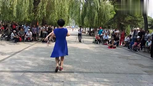罗定大妈广场舞恶搞视频，罗定大妈广场舞恶搞视频大全