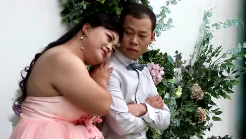 爱久久婚纱摄影_婚纱摄影