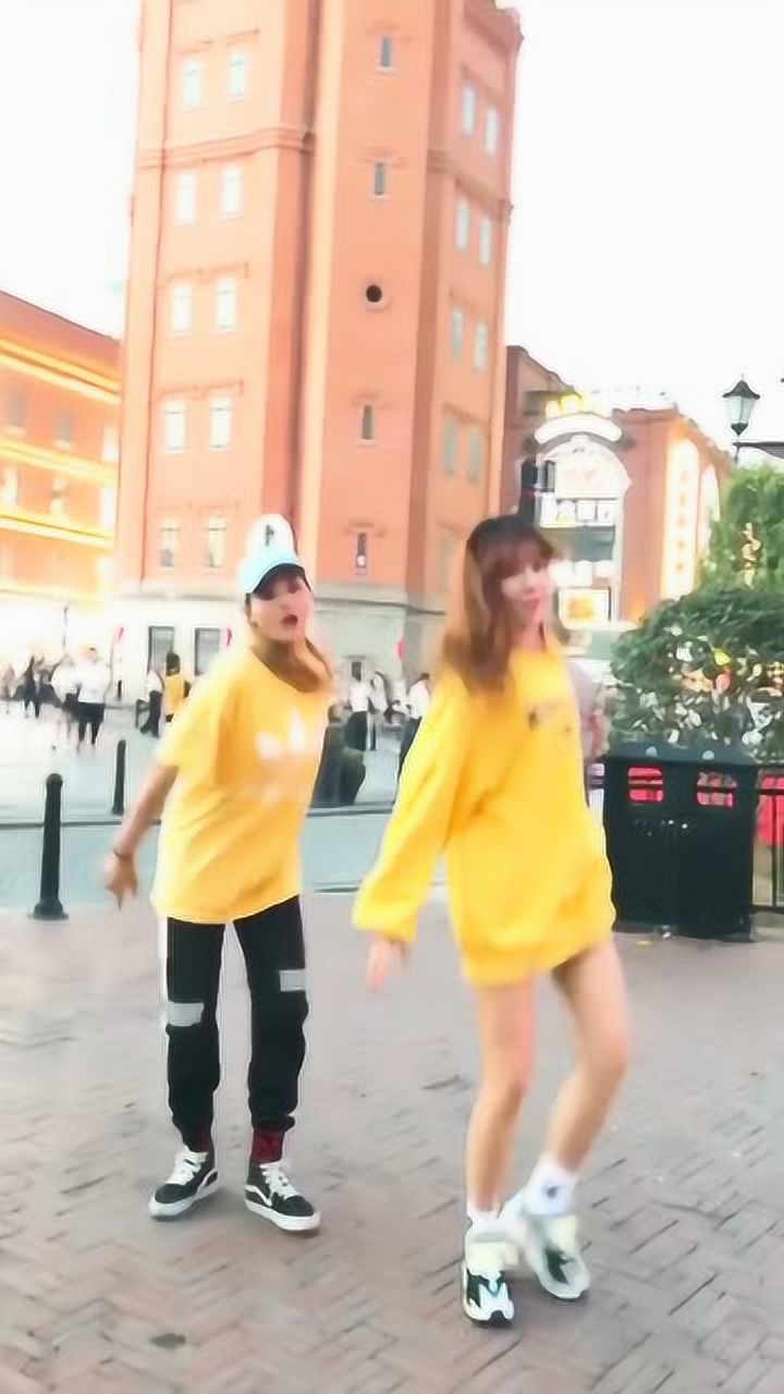 regina大艺双黄是不是很帅