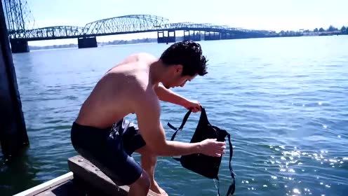 苹果8防水测试 腾讯视频