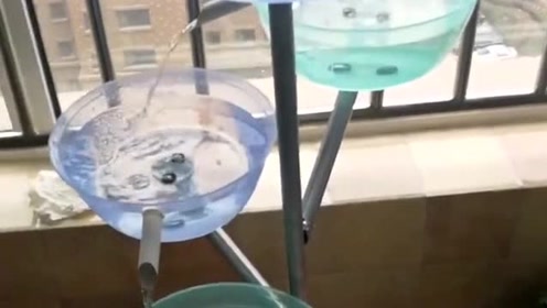 公公自制的循环室内加湿器,用起来还不错,屋子里瞬间和以前不一样了!