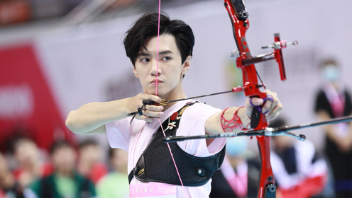 男子射箭第十组:陈哲远两箭都十环