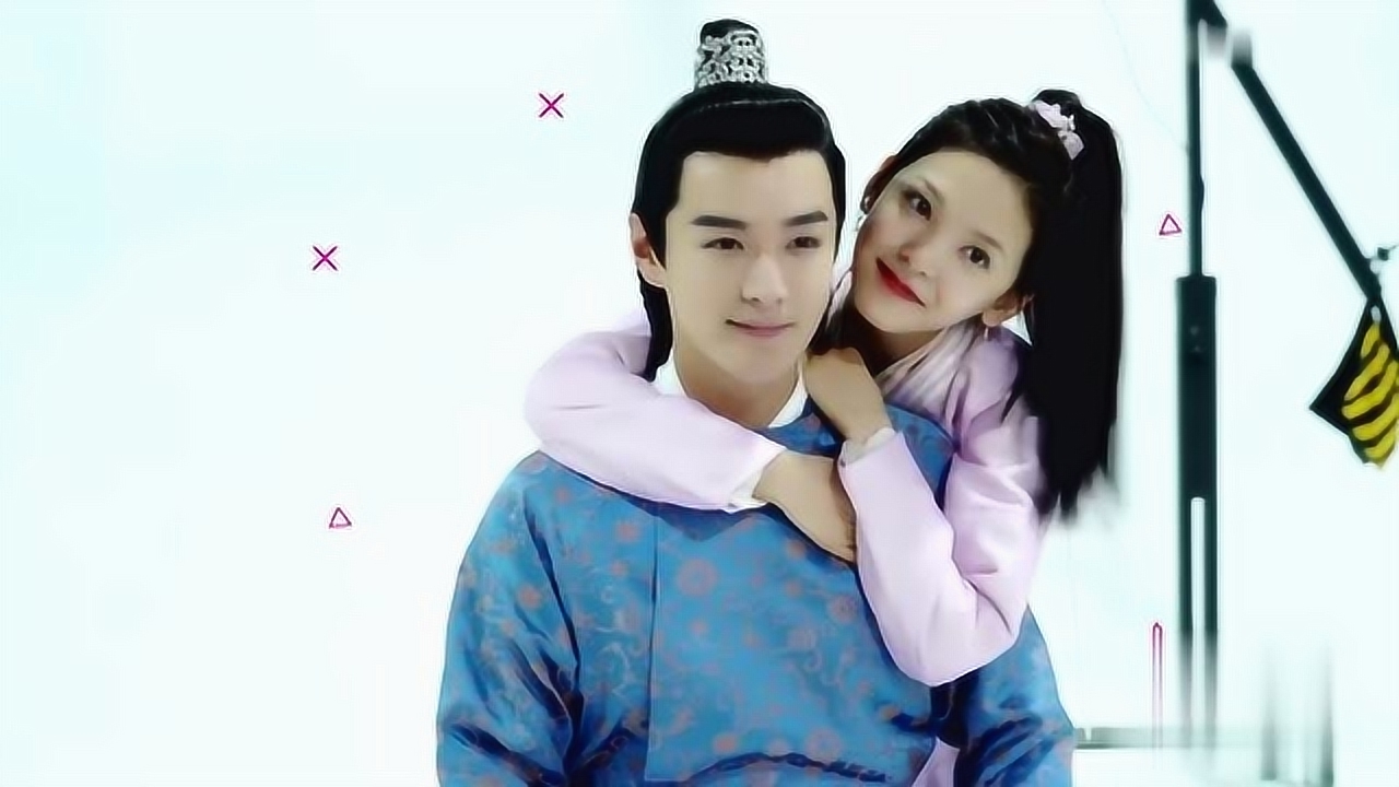 师爷请自重:章若楠和张昊唯拍海报,两人配合超默契,简直太配了