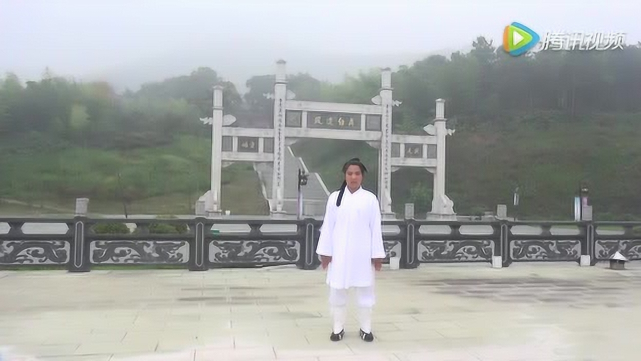 许理慧道长演示金刚功