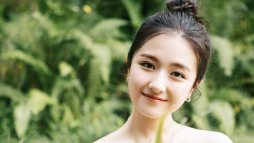 李兰迪新剧开播,对比剧照和截图,网友调侃:要给修图师加一个大鸡腿