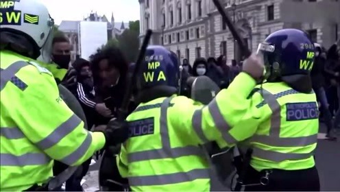 美国骚乱演变成为街头混战 随处可见黑人与白人 黑人与警察的pk 腾讯视频