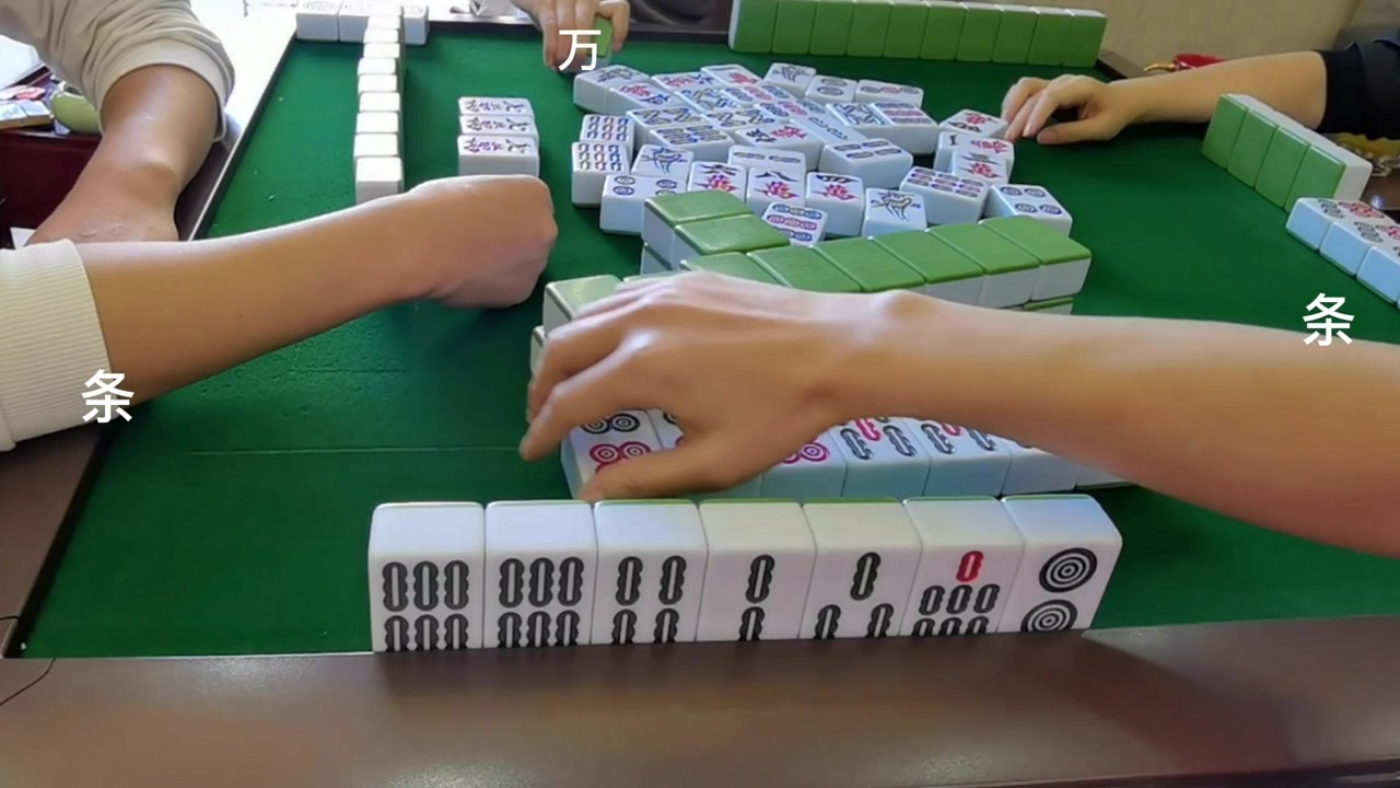 四川麻将:杠牌出来杠不杠?不同阶段的操作各不相同