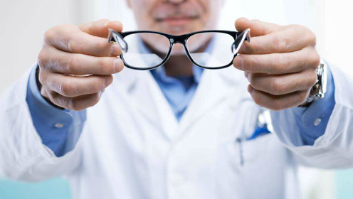健康早知道丨眼科醫生為什么戴眼鏡？