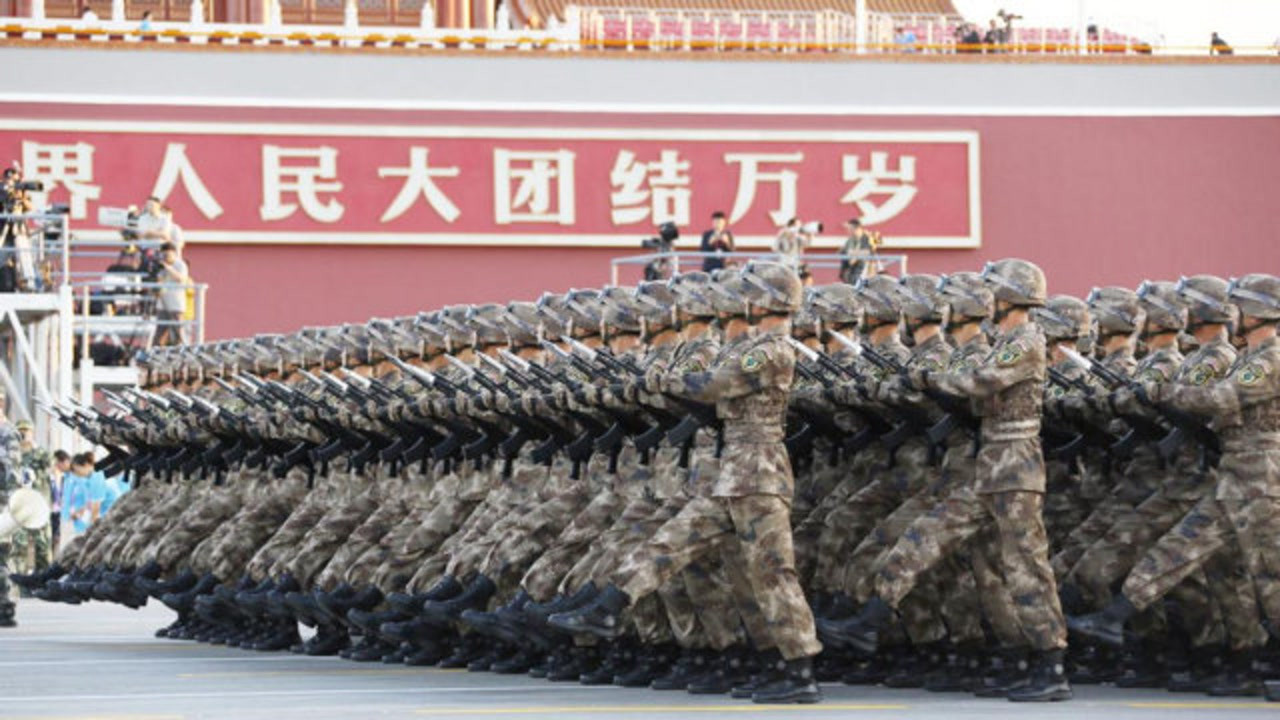 这就是被外国人奉为神一样存在的我国阅兵式,看完后振奋人心