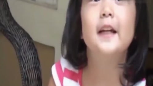 3岁女孩哭着喊肚子疼,爸爸带她去医院检查,医生报了警