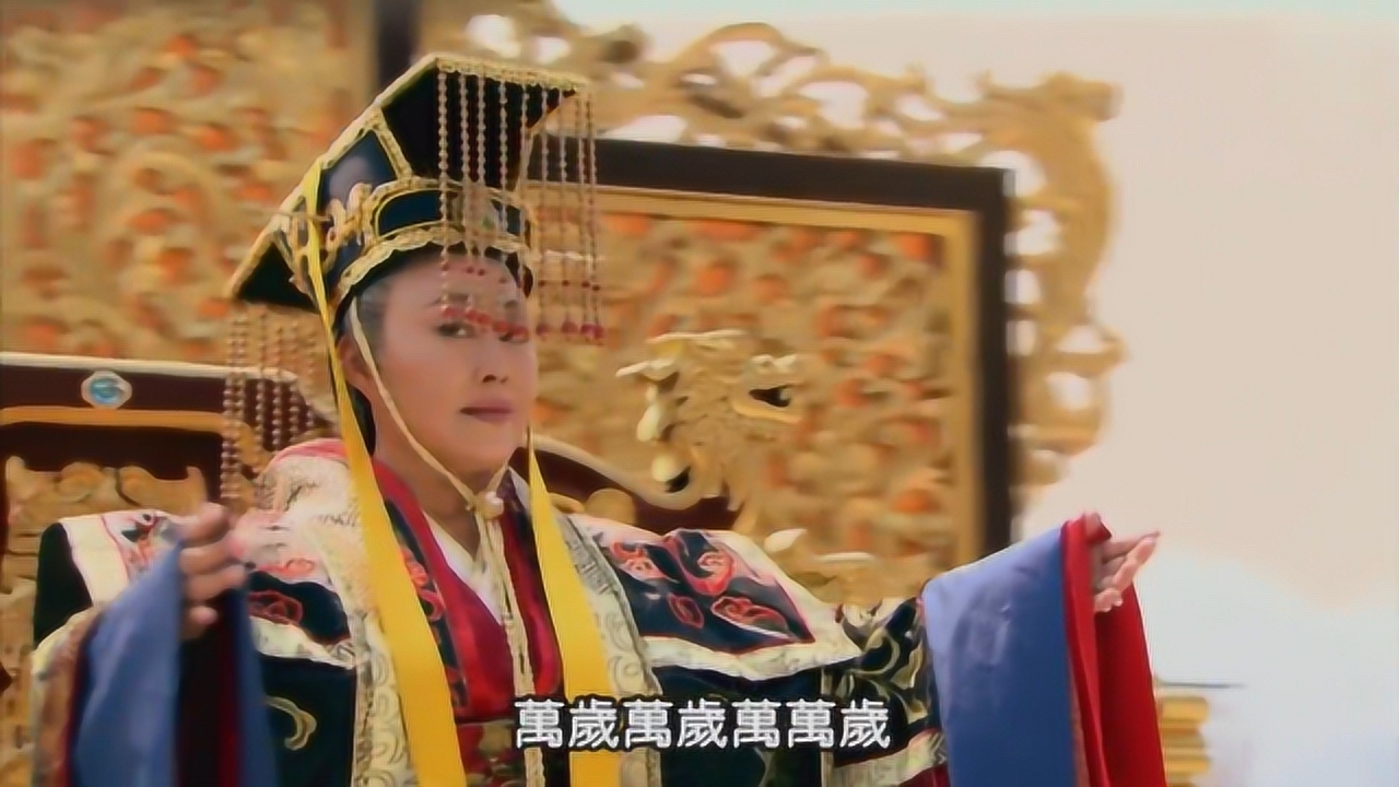 六版的武则天登基对比,斯琴高娃,潘迎紫,刘晓庆,惠英红谁更霸气?