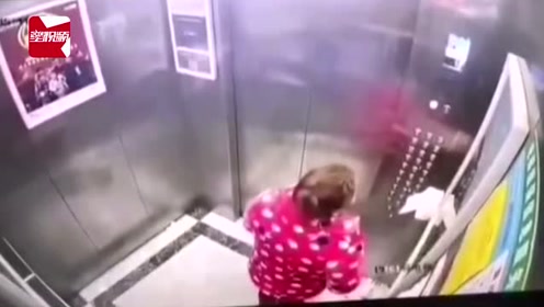 重庆一女子故意朝电梯按键吐口水,监控记录全过程