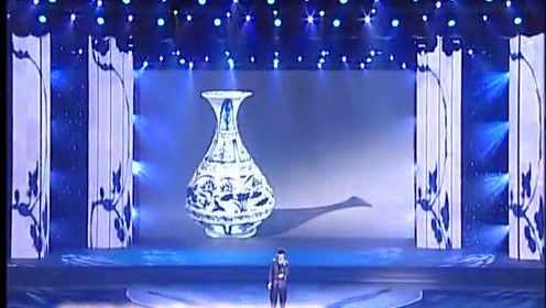 2008央视春晚:周杰伦独唱《青花瓷,独特风格让人爱了!