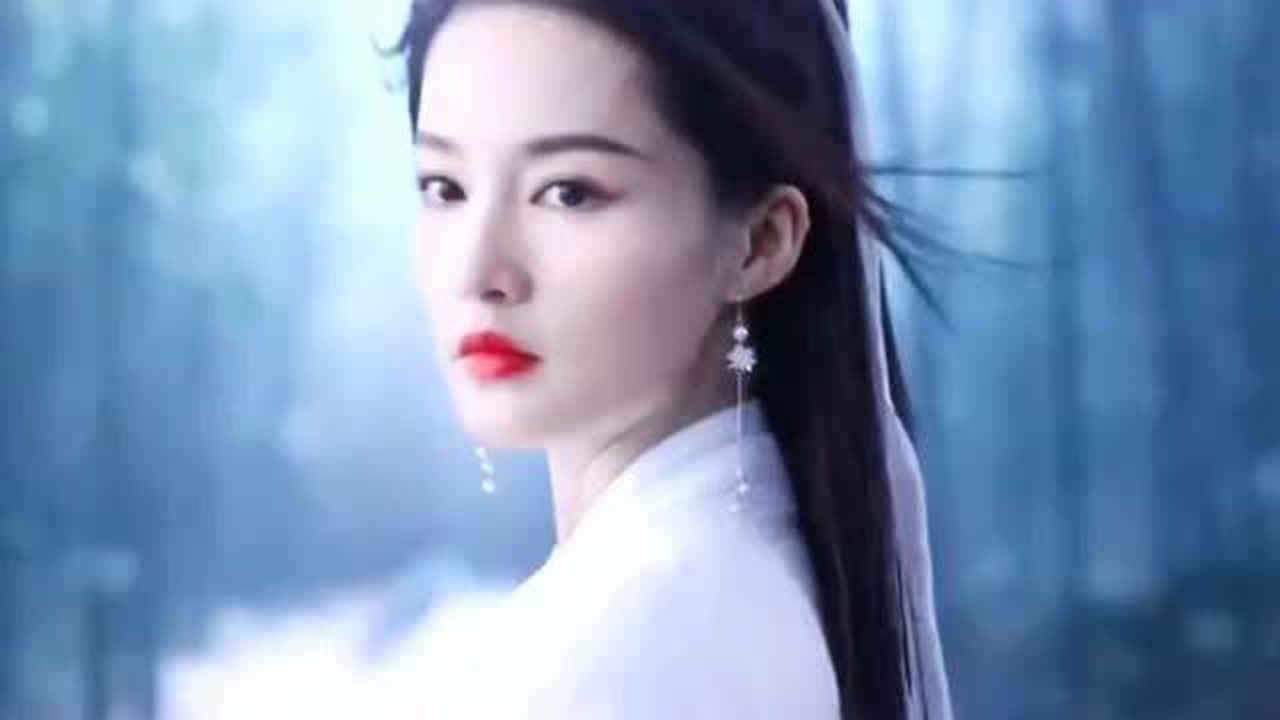 李沁是胡歌的小迷妹,她也真的好适合仙侠剧的女主!