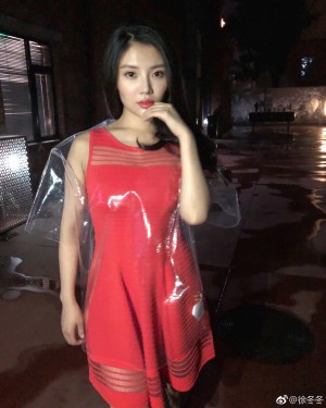 徐冬冬穿透明内衣_徐冬冬性感内衣图片(3)
