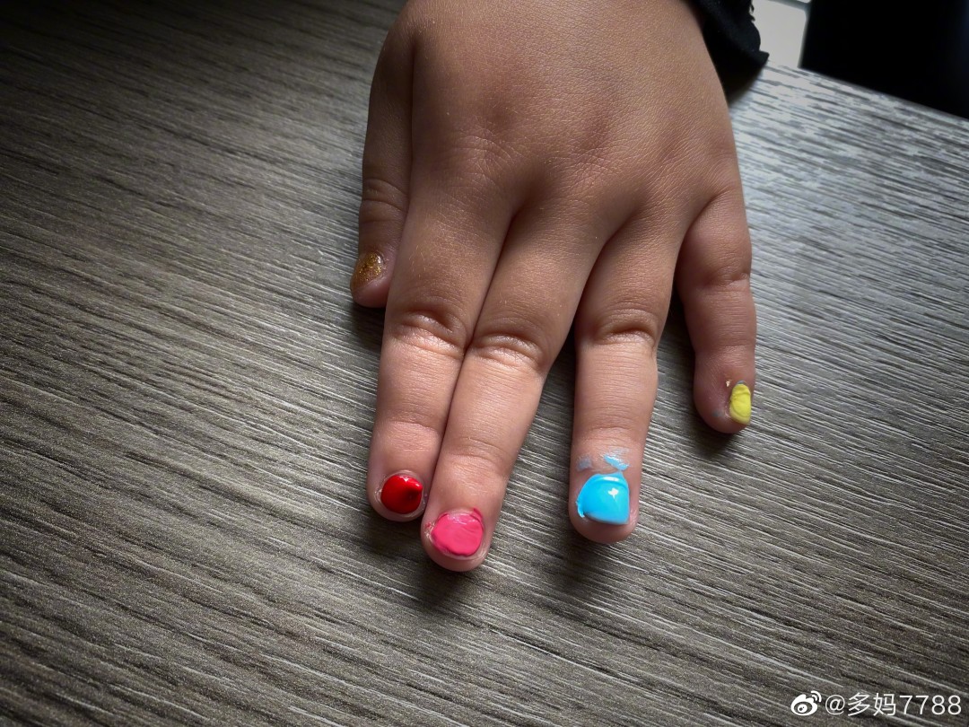 简易指甲油婚纱画_简易画(3)