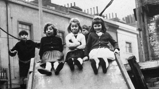 刚毕业被姐姐拉去闪婚