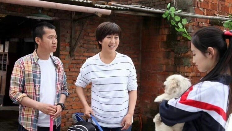 看我从垃圾桶里翻出了总裁老公：意外邂逅