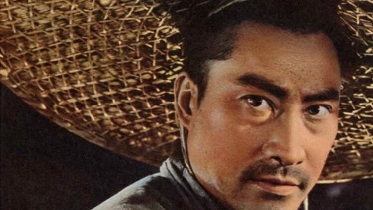 婚纱飘零爱消弭