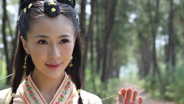 爱在谎言里开花