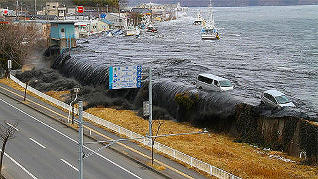 直击3.11日本大浩劫-封面1