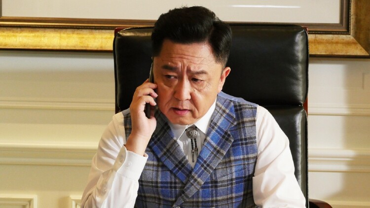 《夫人别浪了你老公他破产了》奢华崩塌