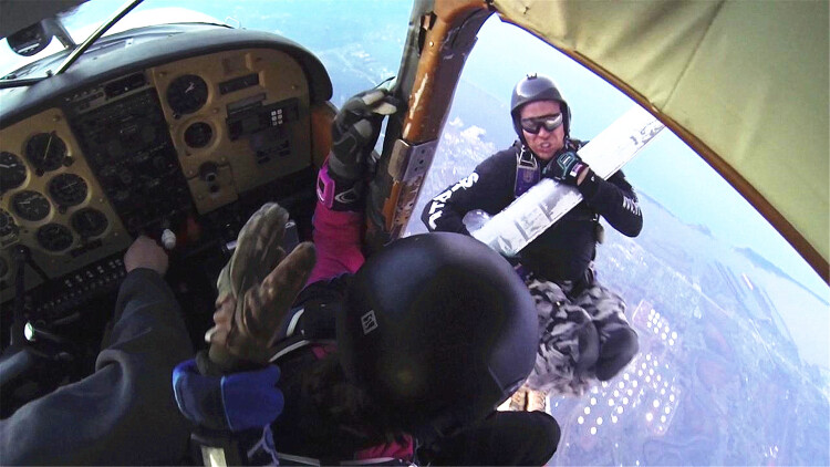 秀美家的小菜妈妈回来了