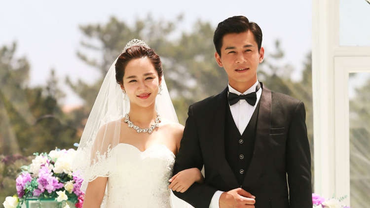 竞争对手的影响：市场压力和创新速度