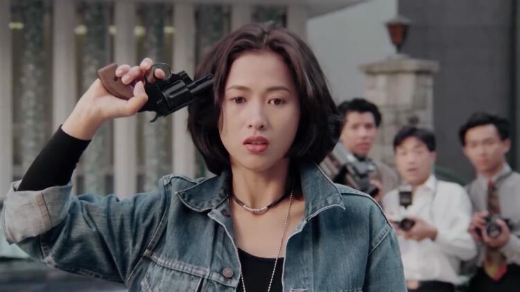 她的玫瑰藏着刀