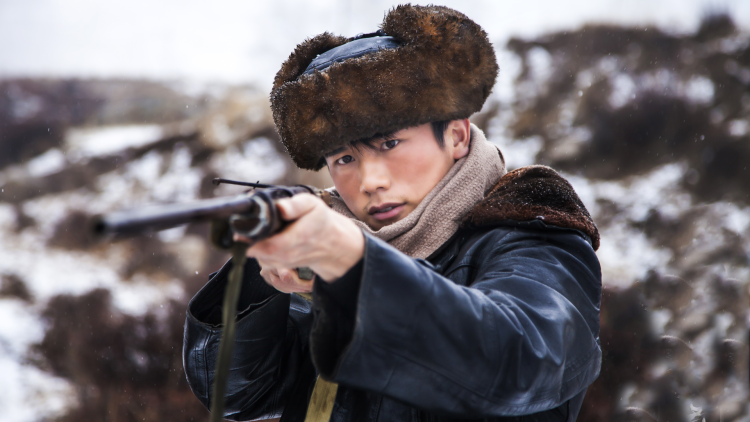 《天地有情》的故事背景：复杂的情感纠葛