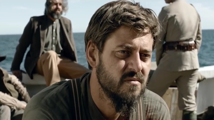 我给村里发年货后我错了