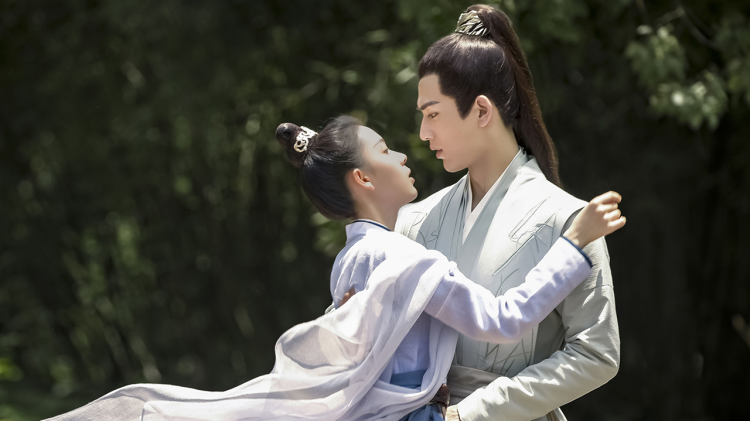 不装了我的身份曝光了