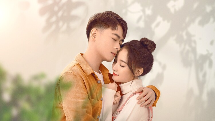 《总裁的贴身火爆男佣》初次邂逅的开端