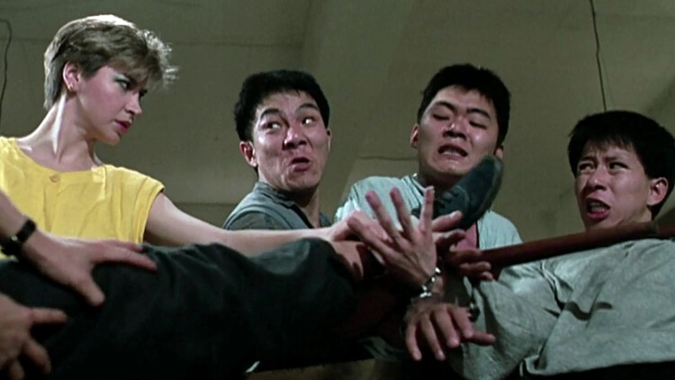 《穿书后靠读心被权臣龙夫娇宠了》宫廷权谋与试探