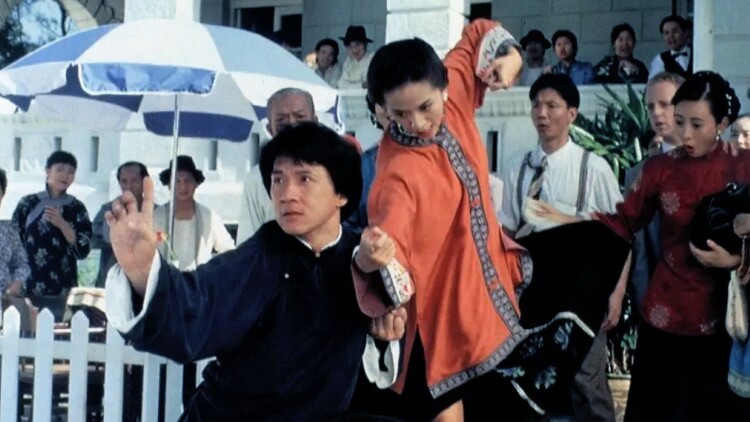 情薄似流云红颜洽春风