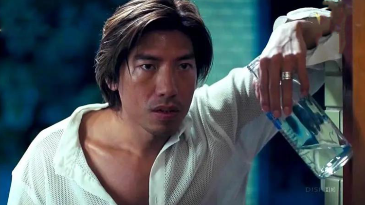 公主殿下在线求生——意外穿越的开始