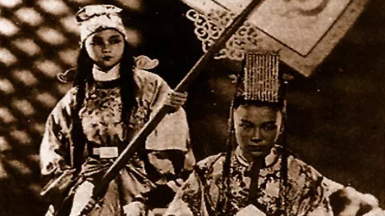 转生成猫的大叔——意外的重生